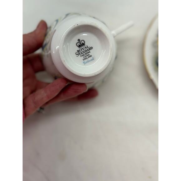 Royal standard fine bone China, England plate cup and saucer - Picture 8 of 10